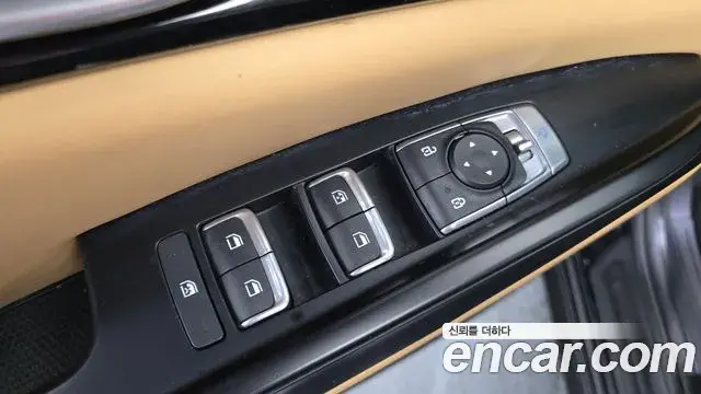 Kia Carnival 2022 — Photo 14/20
