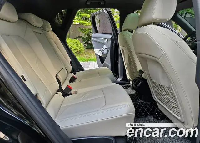 Audi Q3 2022 — ფოტო 9/20