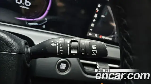 Kia Seltos 2023 — ფოტო 17/30