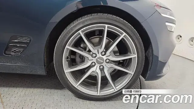 Genesis G70 2020 — ფოტო 2/35