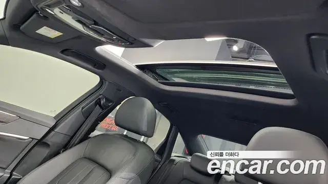 Audi A6 2021 — ფოტო 22/37