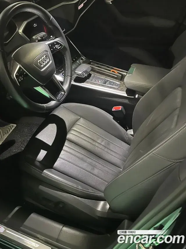 Audi A6 2021 — Photo 4/18