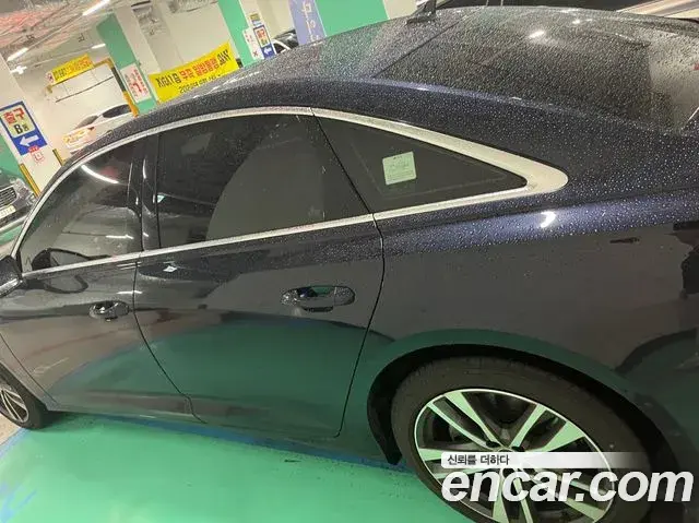 Audi A6 2021 — Photo 13/18