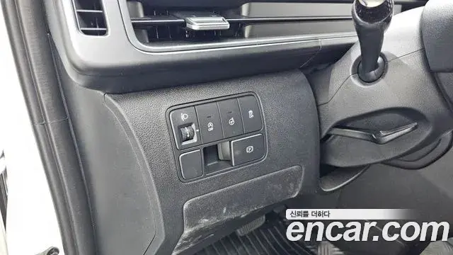 Hyundai Staria 2021 — Фото 15/20