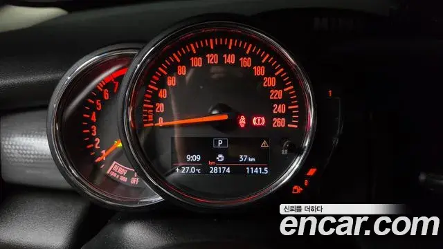 Mini Cooper 2019 — Şəkil 8/20