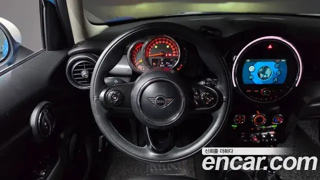 Mini Cooper 2019 — Şəkil 13/20