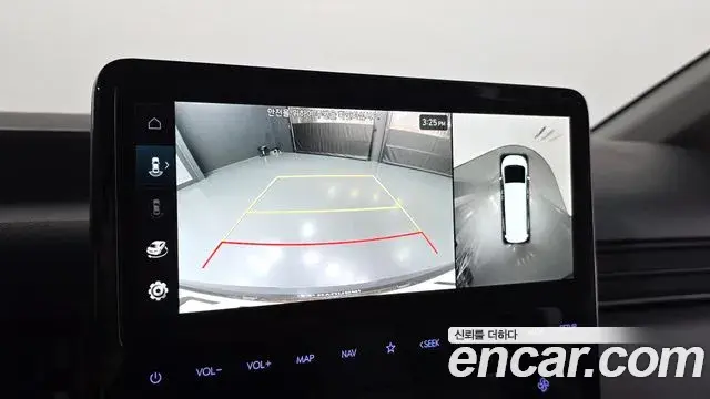 Hyundai Staria 2022 — Photo 15/20
