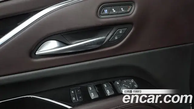 Cadillac Escalade 2023 — ფოტო 19/39