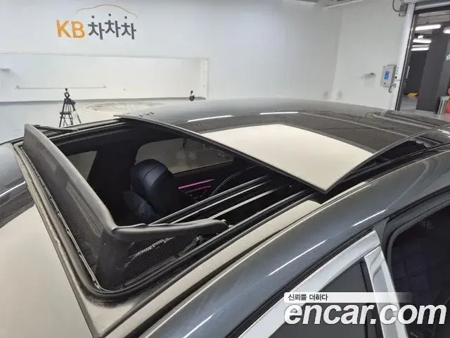 Mercedes-Benz S-Class 2024 — Photo 2/20
