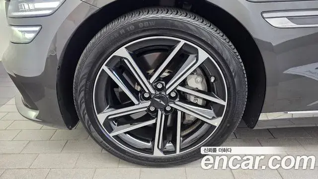 Genesis G80 2024 — Photo 14/20