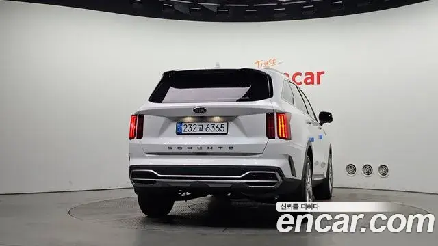 Kia Sorento 2021 — Photo 4/20