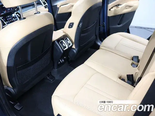 Kia Sorento 2022 — Фото 14/20