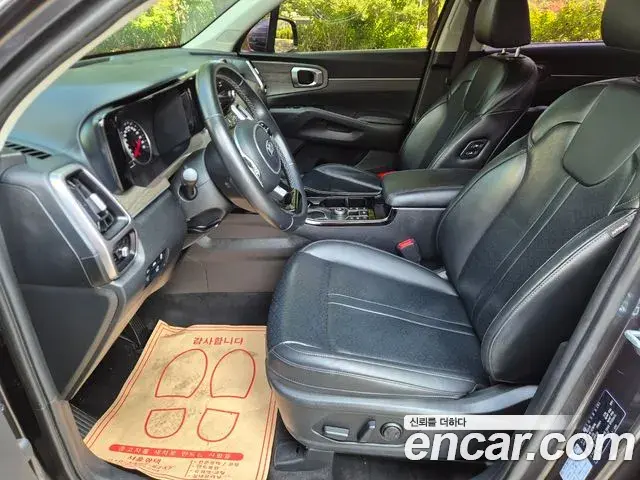 Kia Sorento 2021 — Photo 9/20