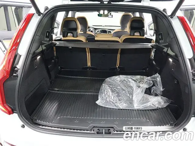 Volvo XC90 2022 — Photo 13/20