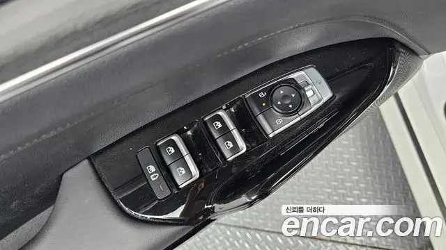 Kia K5 2023 — ფოტო 4/32