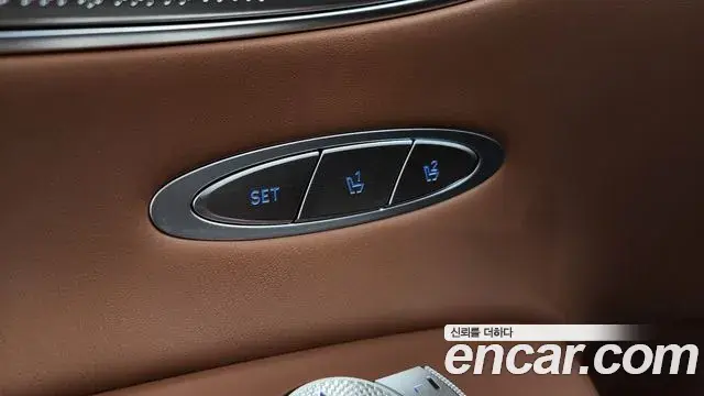 Genesis GV70 2025 — ფოტო 24/35