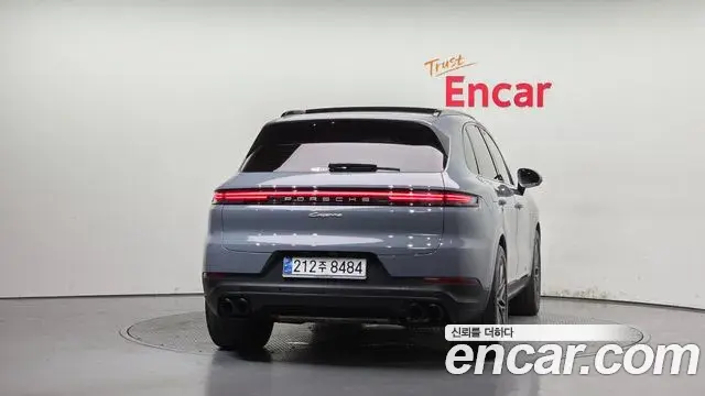 Porsche Cayenne 2025 — Photo 3/20