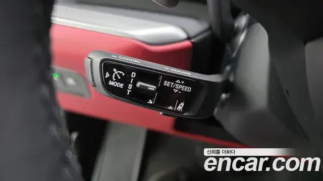 Porsche Cayenne 2025 — Photo 6/20