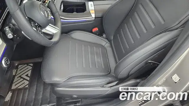 Mercedes-Benz C-Class 2022 — ფოტო 22/31