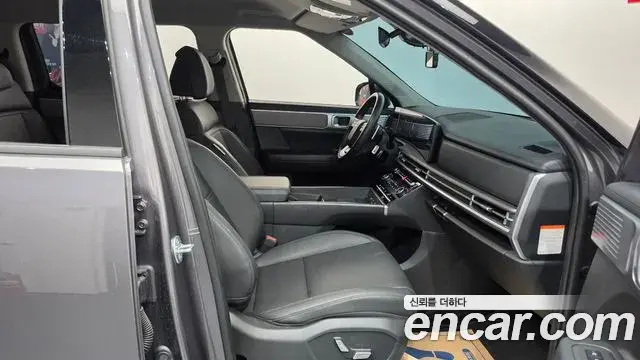 Hyundai Santa Fe 2025 — Photo 24/34