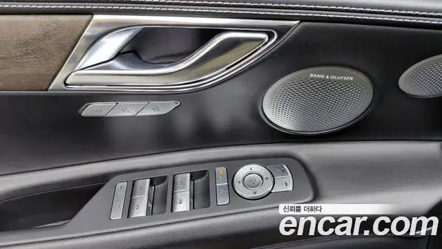 Genesis GV80 2023 — ფოტო 26/33
