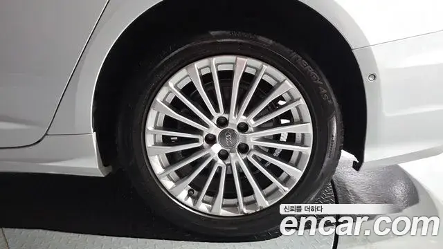 Audi A6 2020 — ფოტო 38/38
