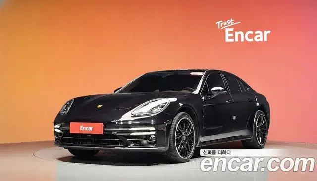 Porsche Panamera, 2023