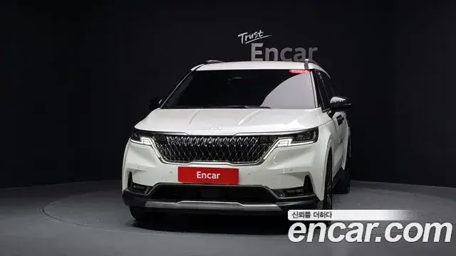 Kia Carnival 2023 — Фото 3/20