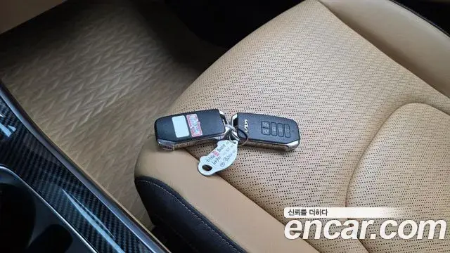 Kia Carnival 2023 — Şəkil 17/34