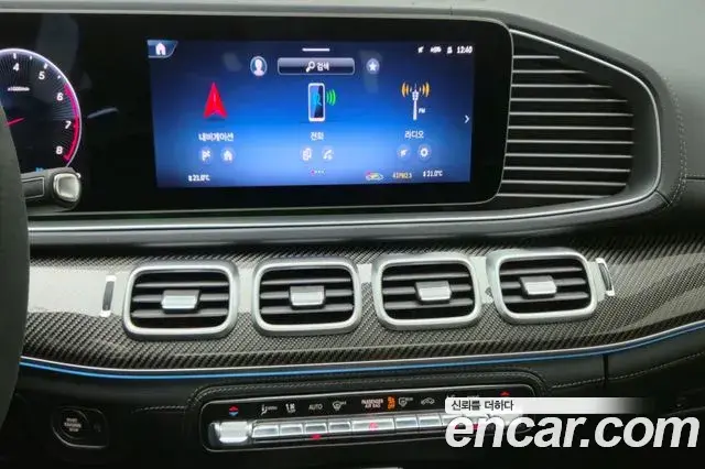 Mercedes-Benz GLE-Class 2025 — Фото 16/18