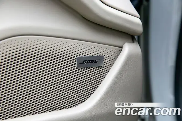 Porsche Taycan 2021 — Photo 18/20