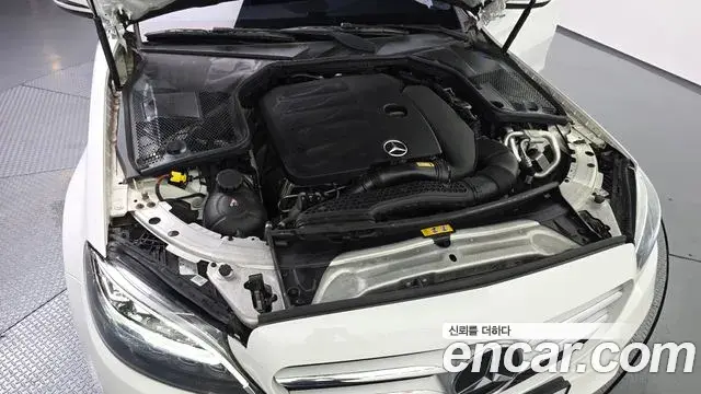 Mercedes-Benz C-Class 2020 — Фото 6/20