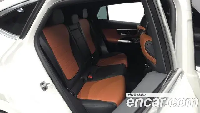 Mercedes-Benz GLC-Class 2024 — Photo 11/20