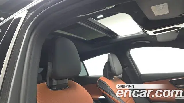 Mercedes-Benz GLC-Class 2024 — Photo 17/20
