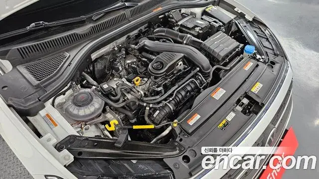 Volkswagen Jetta 2023 — ფოტო 6/35
