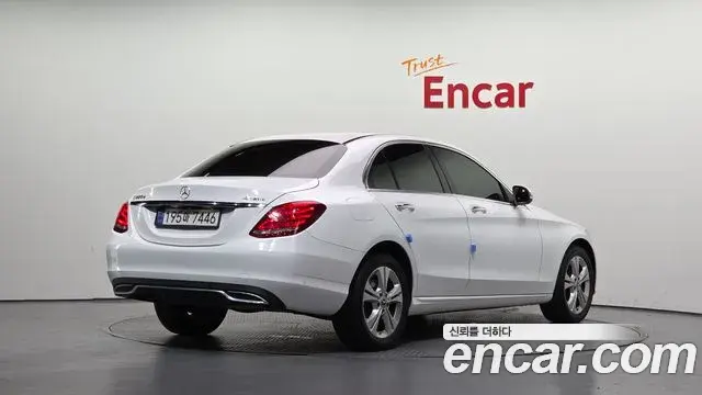 Mercedes-Benz C-Class 2018 — Фото 2/20