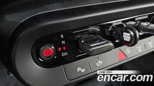 Mini Cooper C 2025 — Photo 9/20