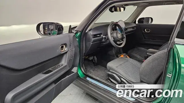 Mini Cooper C 2025 — Photo 10/20