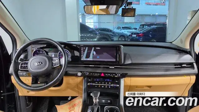 Kia Carnival 2021 — Photo 10/20