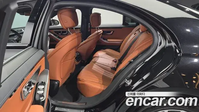 Mercedes-Benz S-Class 2022 — Фото 11/20