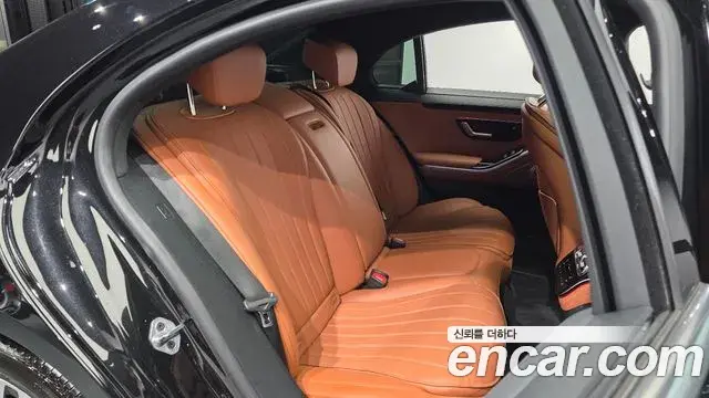 Mercedes-Benz S-Class 2022 — Фото 12/20