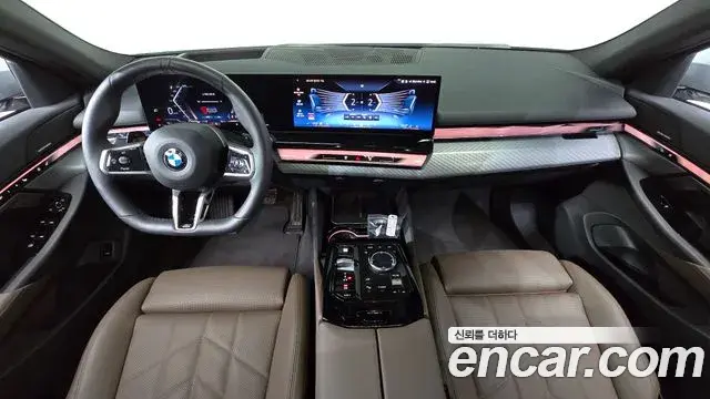 BMW 5 Series 2025 — Фото 7/20