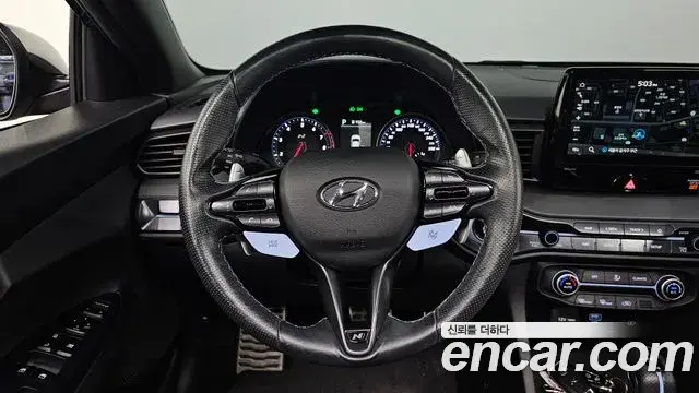 Hyundai Veloster 2021 — Фото 12/20