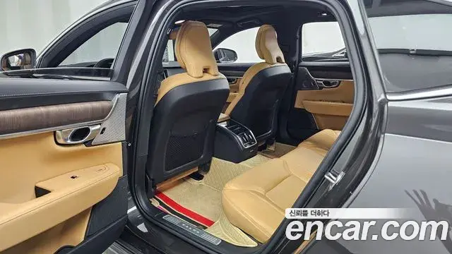 Volvo S90 2023 — Фото 12/20