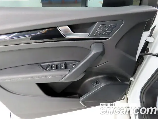Audi Q5 2024 — Фото 13/20