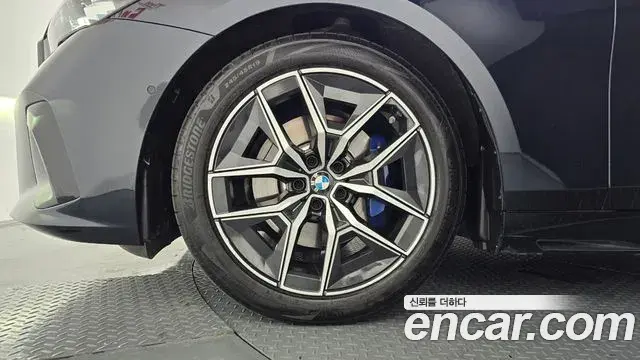 BMW 5 Series 2025 — Photo 5/20