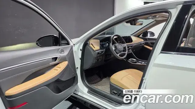 Hyundai Sonata 2020 — Фото 10/20