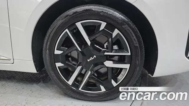 Kia K8 2025 — ფოტო 21/31