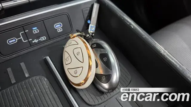 Hyundai Santa Fe 2024 — Photo 16/20