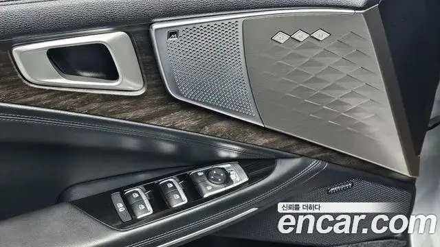 Kia K8 2021 — Photo 5/31